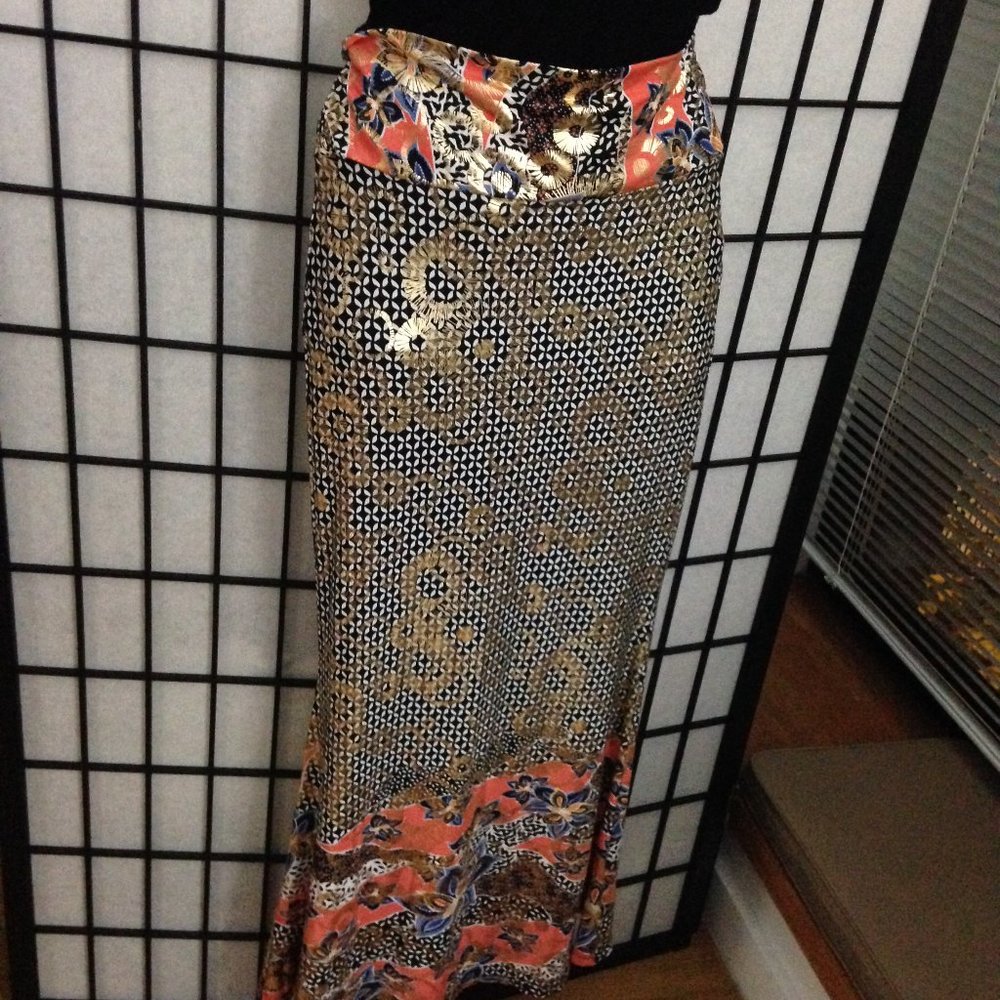 VENUS Multicolor Maxi Skirt